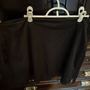 Nike women’s Dri-FIT Victory 17” golf skort